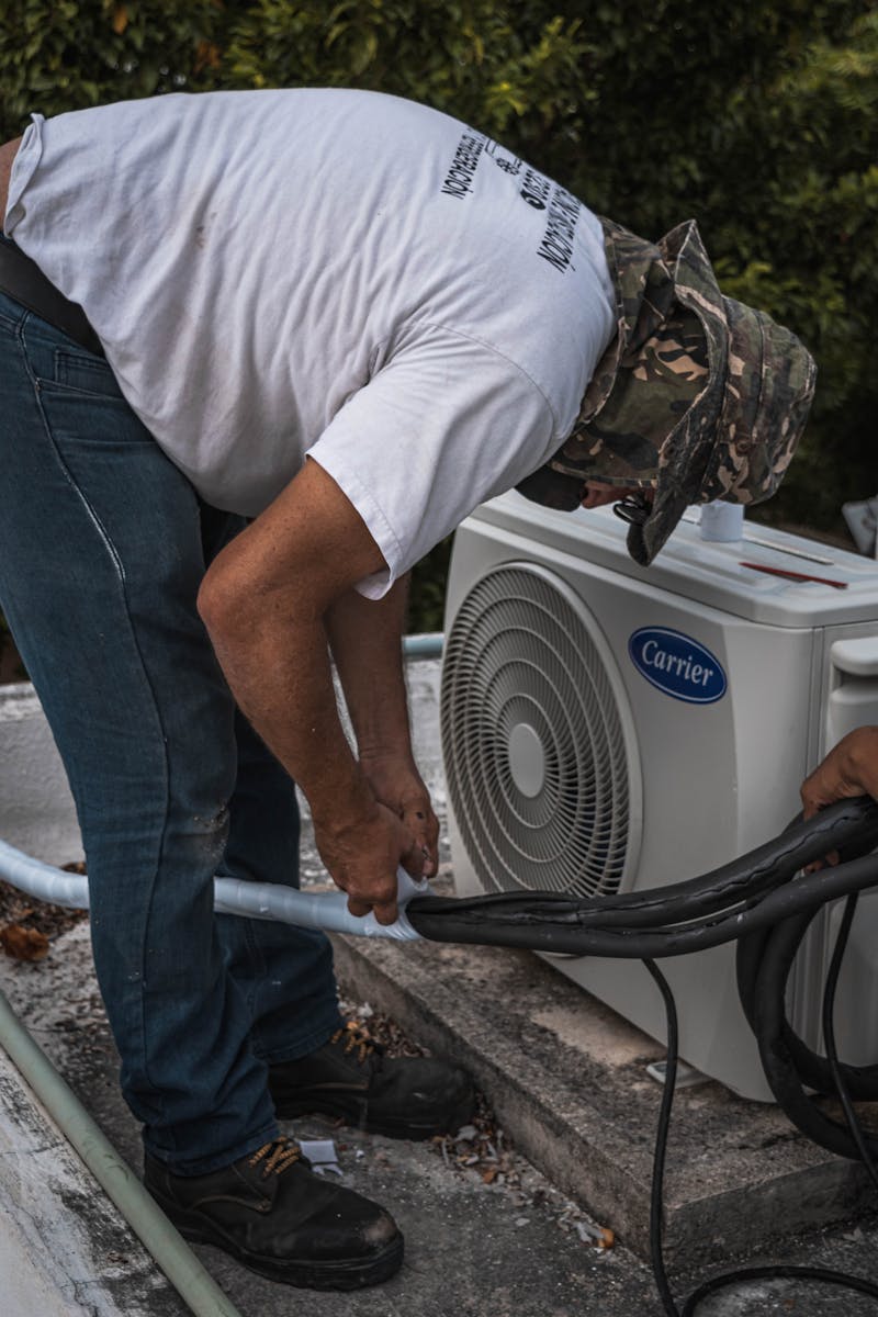 Jon Esquival